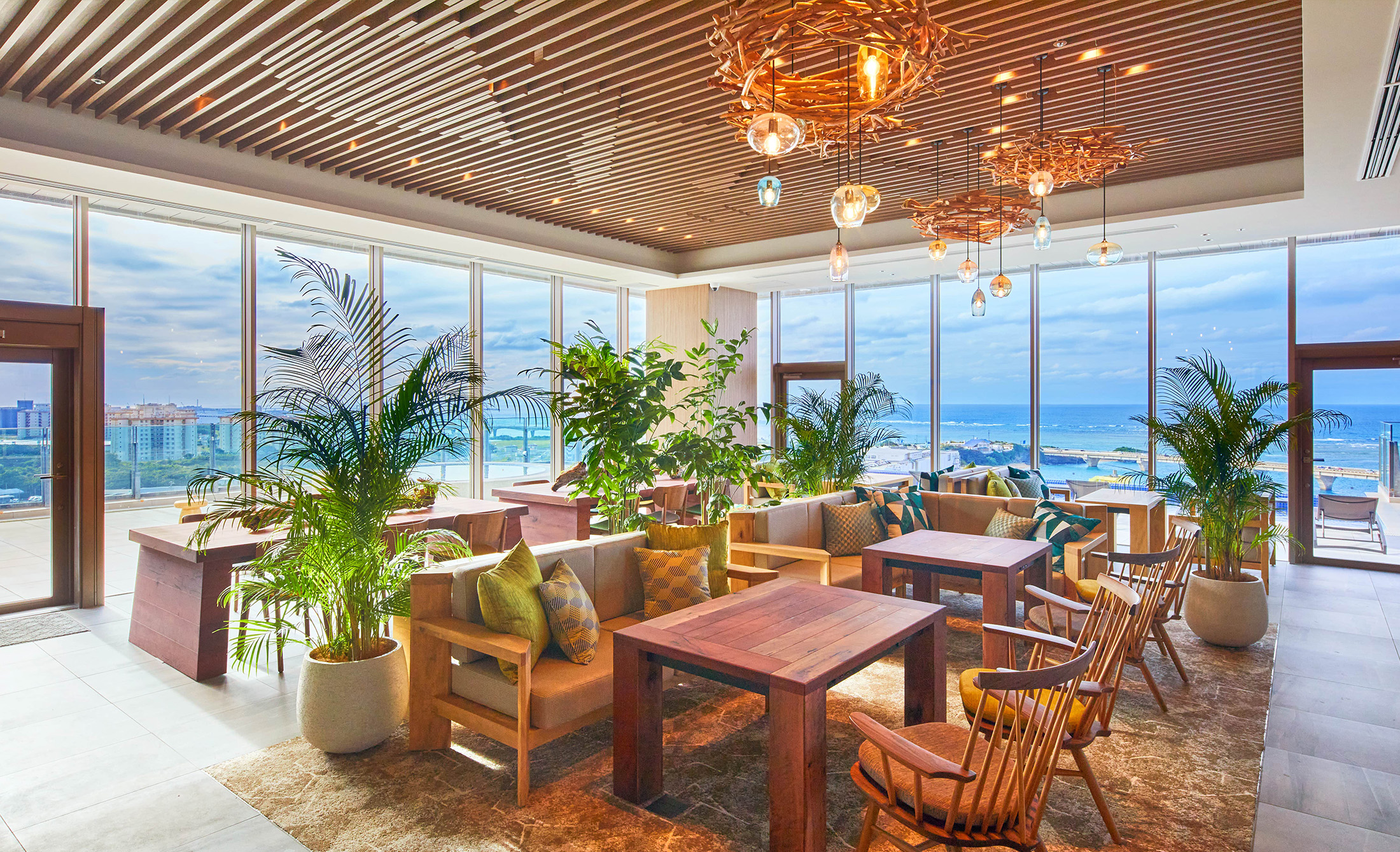 ホテルアラクージュオキナワのレストラン